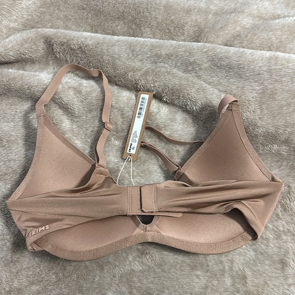 Skims Bra - Picture 2 of 2